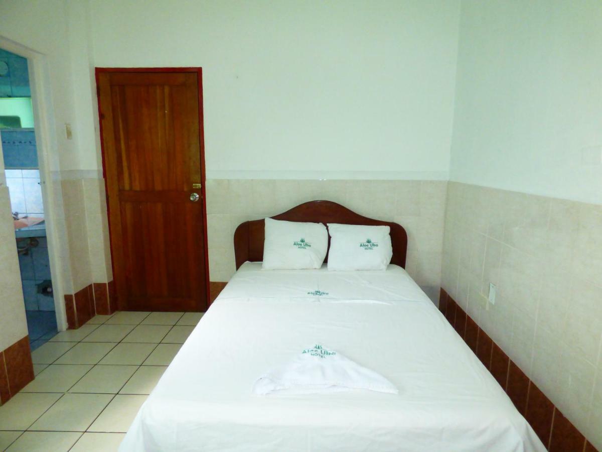 Hotel Aloe Uka Икитос Экстерьер фото